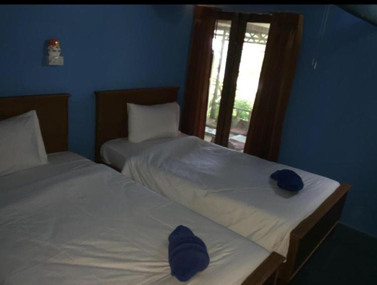The Lazy Bar And Guesthouse Krabi Exterior photo