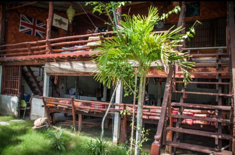 The Lazy Bar And Guesthouse Krabi Exterior photo